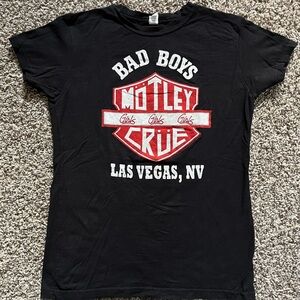Mötley Crüe "Bad Boys" Las Vegas Black Graphic Tee woman’s large